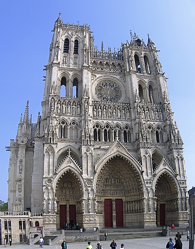 Amiens Facade