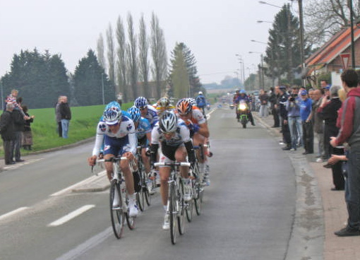 Breakaway group early in the race