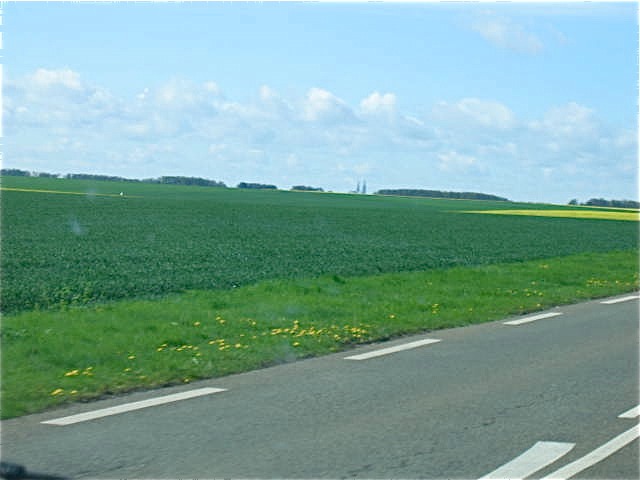 Approaching Chartres 1