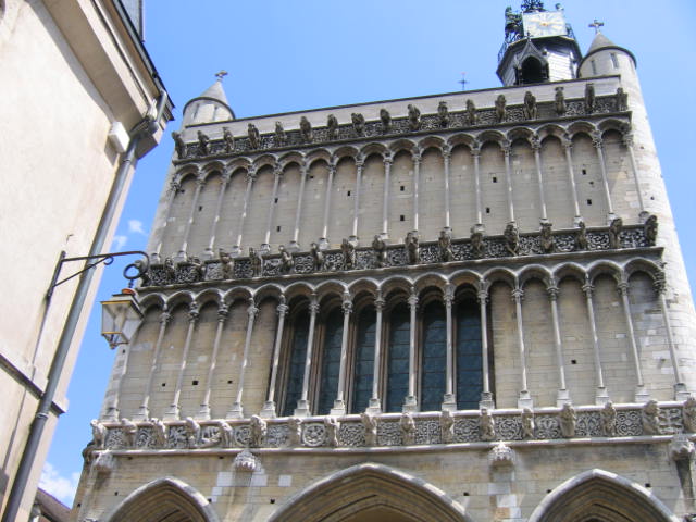 Gargoyles on Eglise Notre Dame, 1200s