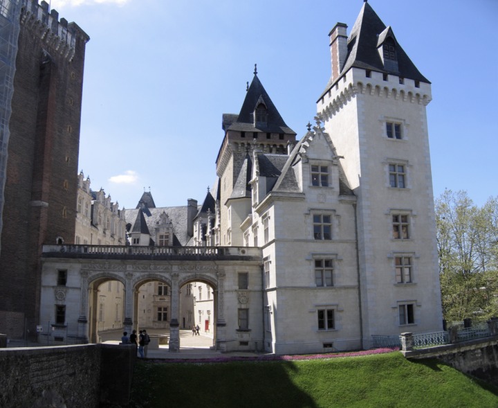 Pau chateau